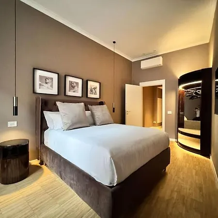 The Condotti - Luxury Serviced * روما
